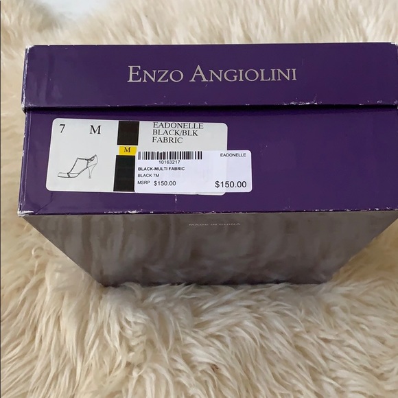 plaid heels with ankle strap - Picture 6 of 6